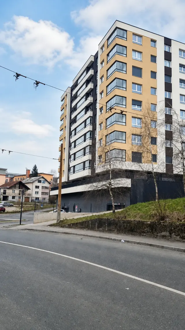 Zgrada u kojoj se nalazi FOCUS centar u ulici Kraljice Jelene 82a u Sarajevu